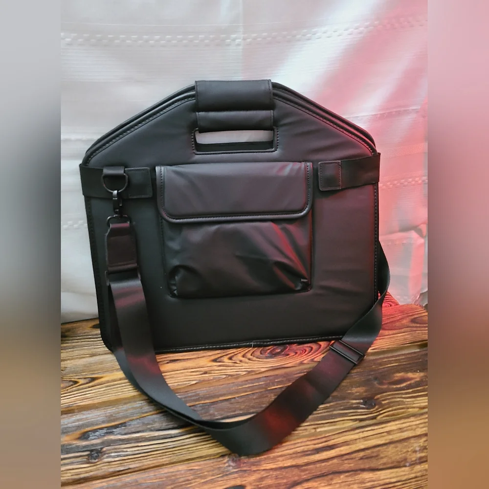 Foldout Privacy Laptop Bag Mobil Workstation New Other